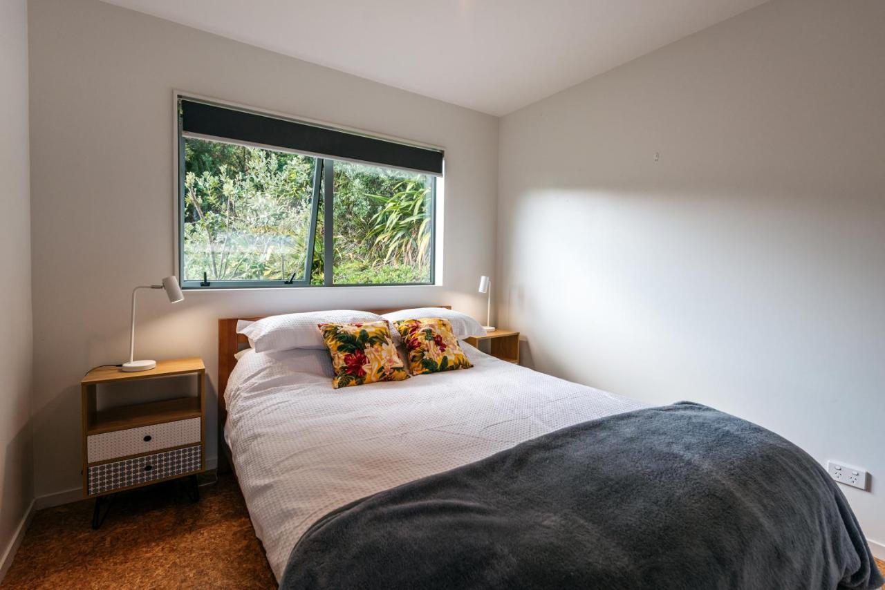 Treetop Retreat - Onetangi Holiday Home Esterno foto